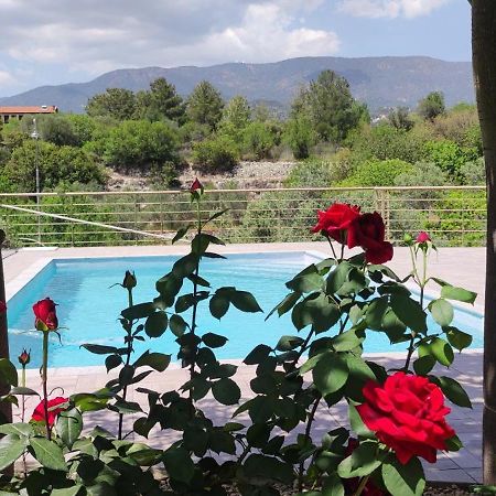 Roses Villa Trimiklini 외부 사진